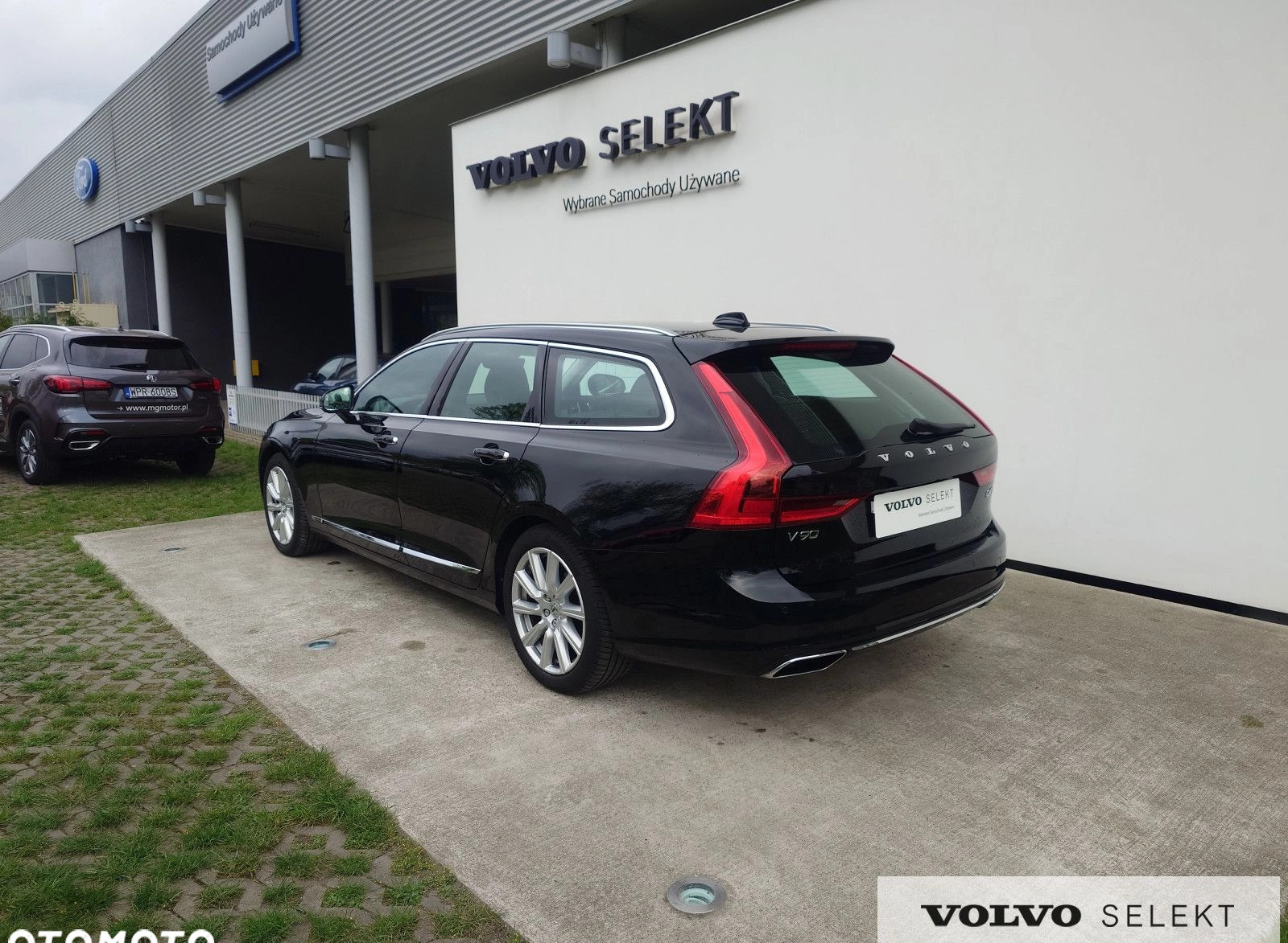 Volvo V90 cena 109900 przebieg: 116000, rok produkcji 2017 z Bobowa małe 631
